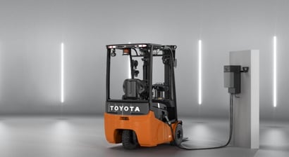Contrapesada Eléctrica Toyota Traigo24 | Logística sostenible: qué es, beneficios y cómo aplicarla en su almacén | Toyota Material Handling