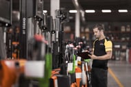 registro de entradas y salidas en sistema WMS | Sistemas WMS: La clave para una gestión moderna de almacenes | Toyota Material Handling